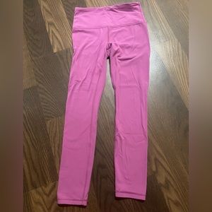 Athleta leggings• no visible pilling• in brand new condition